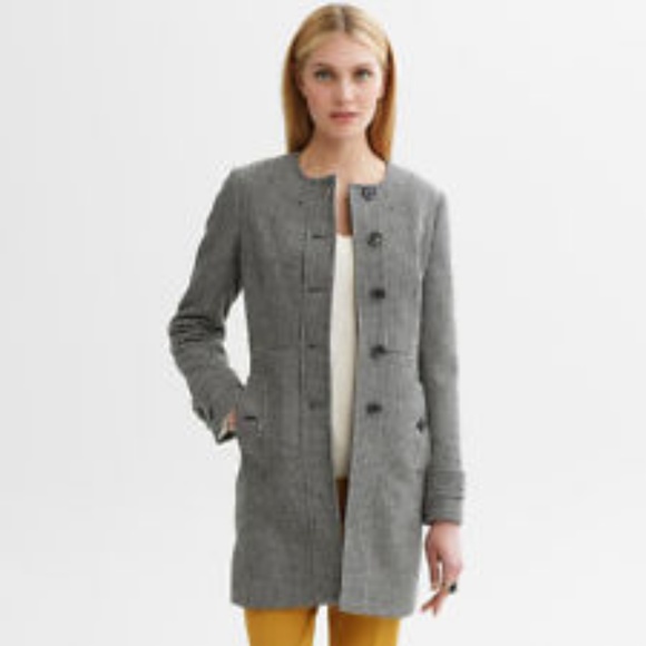 Banana Republic Jackets & Blazers - Banana Republic Italian Wool Houndstooth Coat EUC